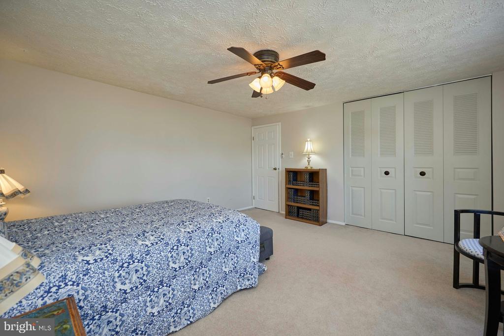 7307 STERLING GROVE DRIVE