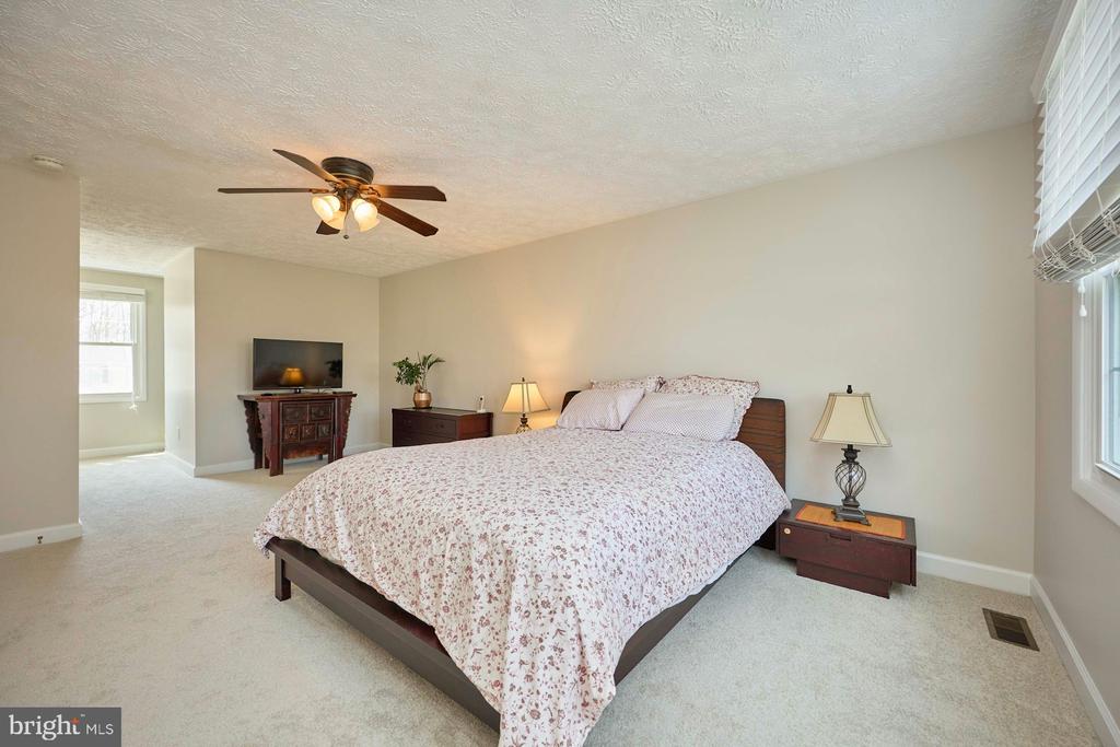 7307 STERLING GROVE DRIVE