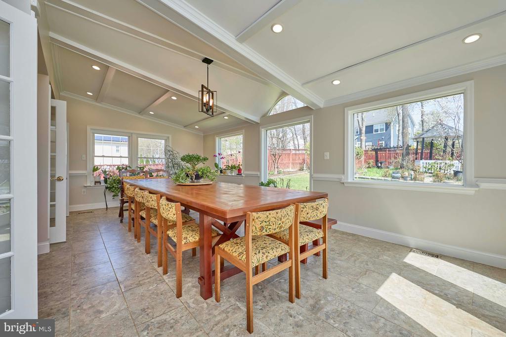 7307 STERLING GROVE DRIVE