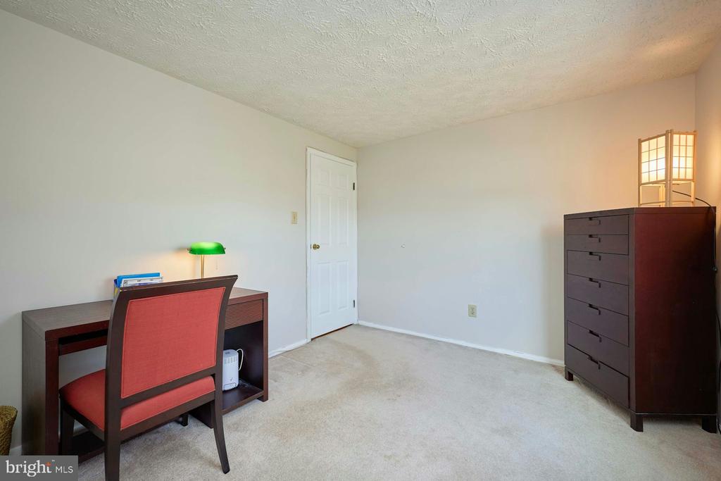 7307 STERLING GROVE DRIVE