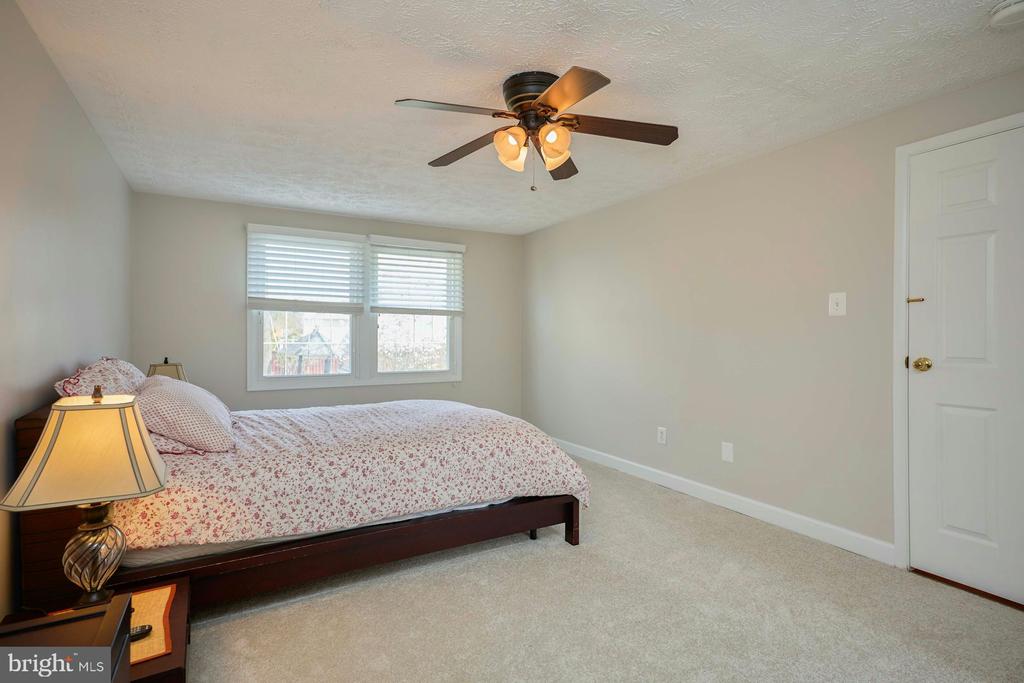 7307 STERLING GROVE DRIVE