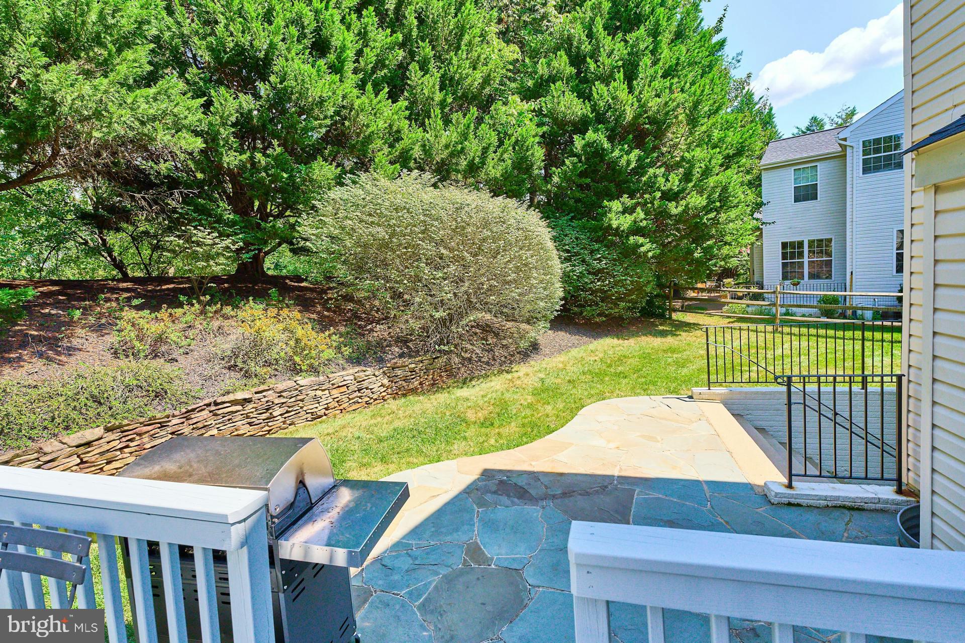 47022 Bainbridge Pl