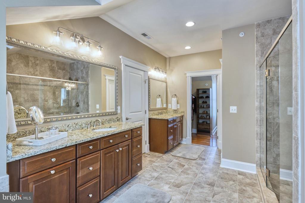 17147 Belle Isle Dr