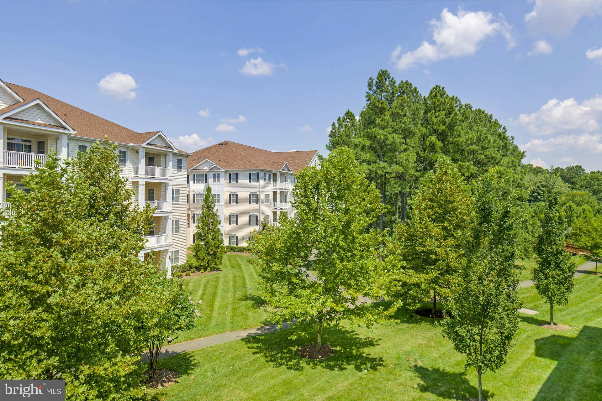 15211 ROYAL CREST DRIVE 101
