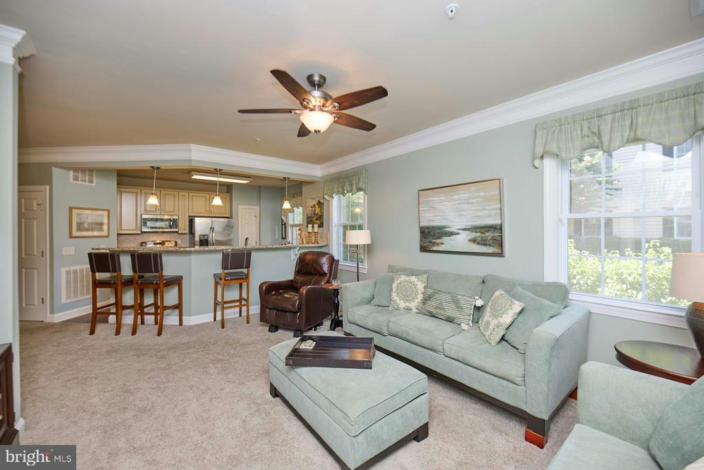 15211 ROYAL CREST DRIVE 101