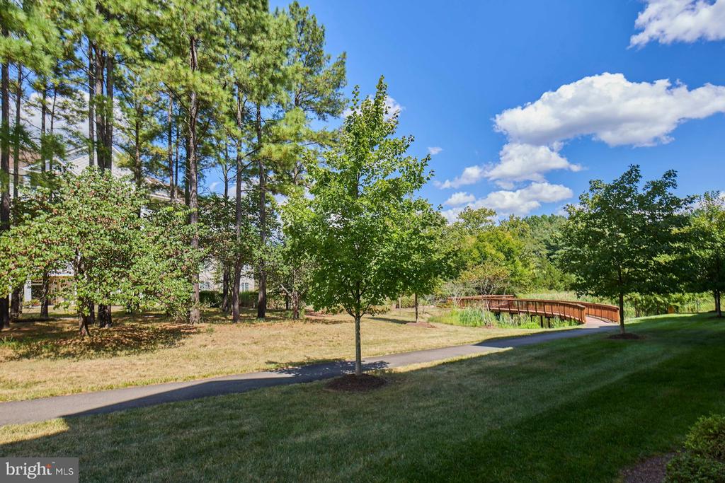 15211 ROYAL CREST DRIVE 101