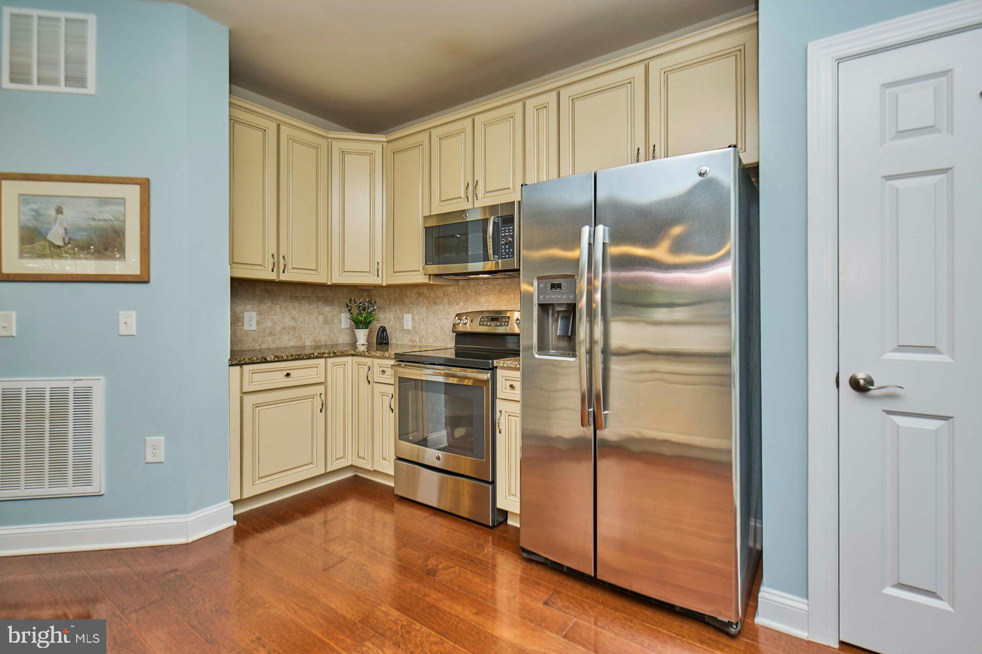 15211 ROYAL CREST DRIVE 101