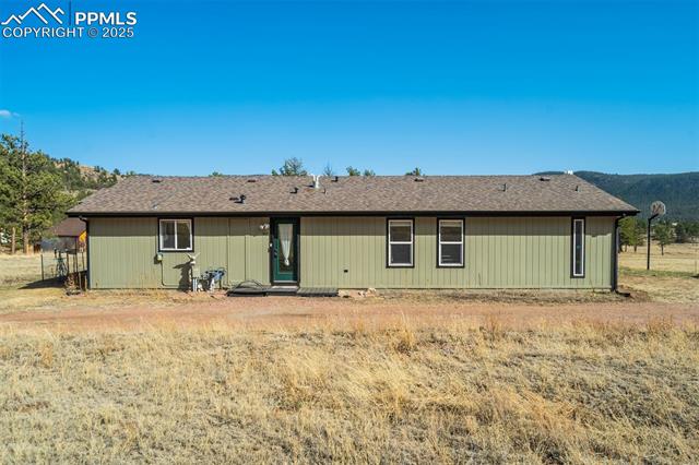 464 Hackamore Drive