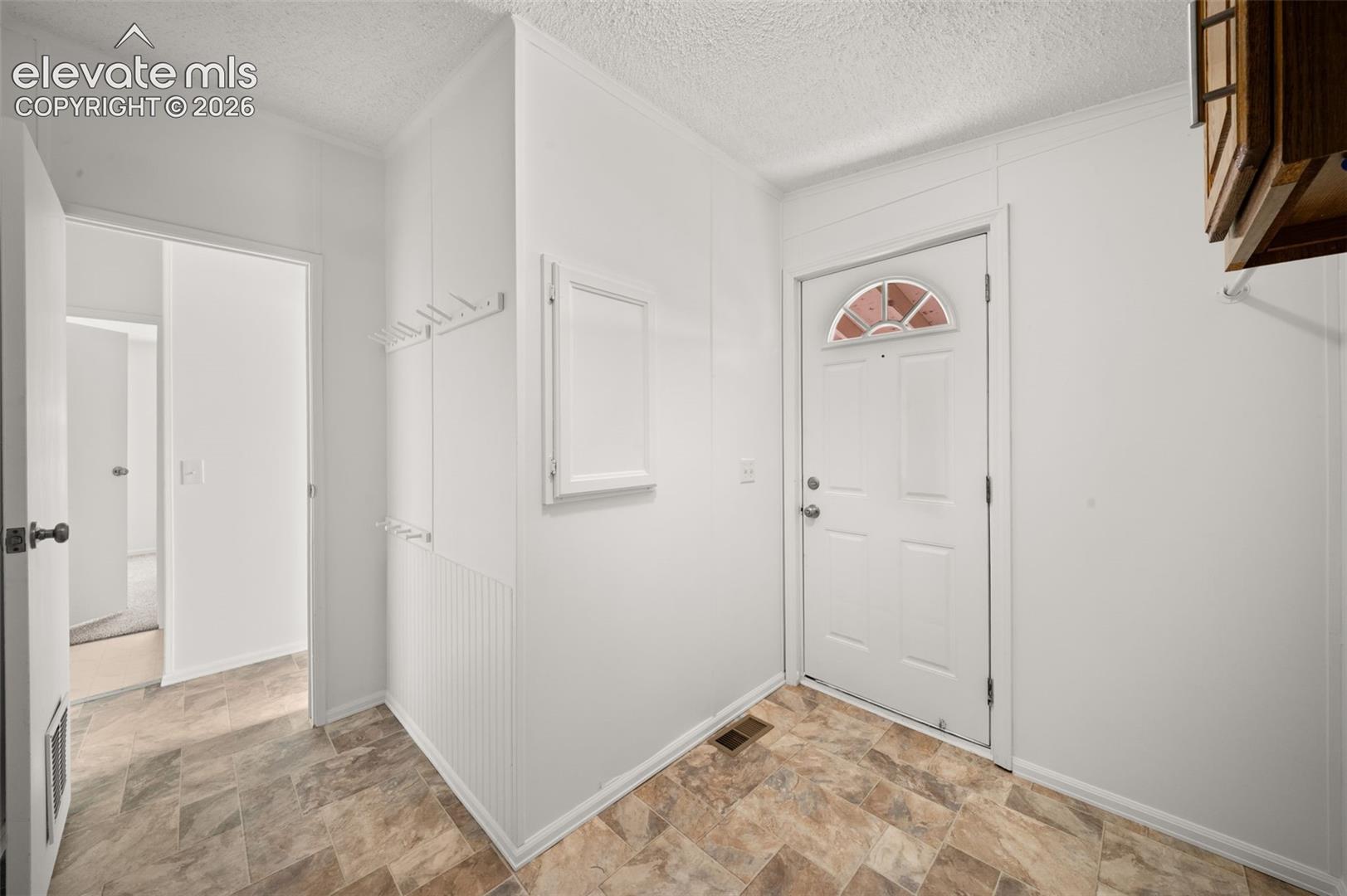 413 W Eaton Avenue