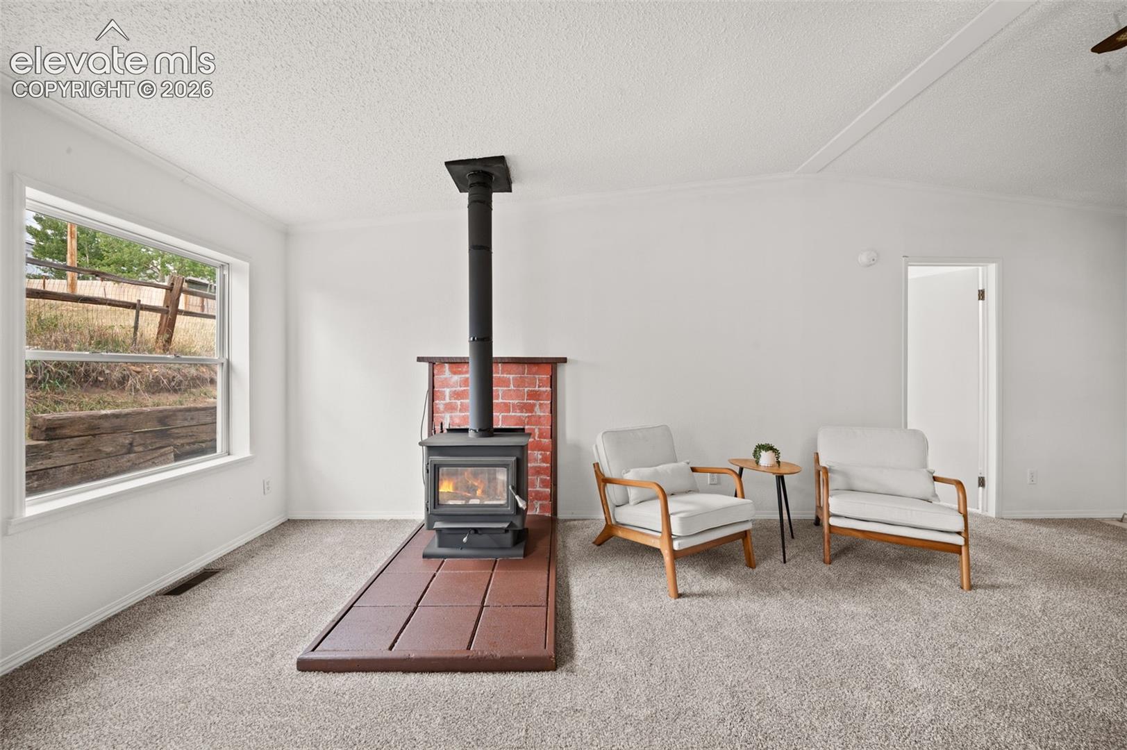 413 W Eaton Avenue