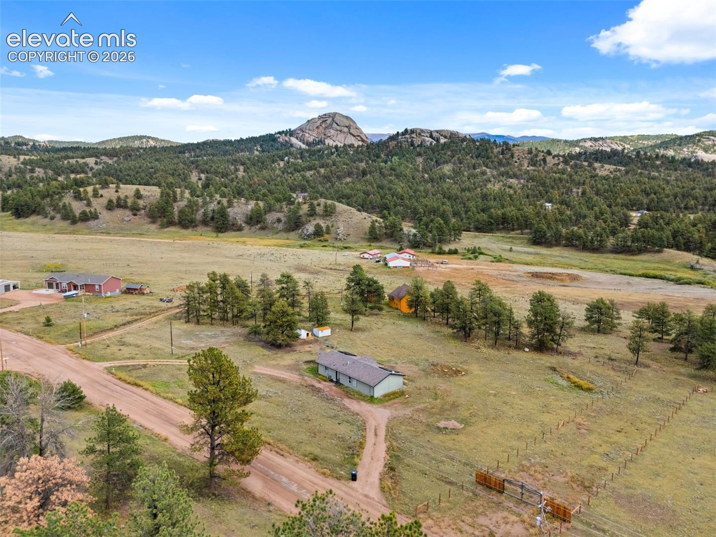 464 Hackamore Drive