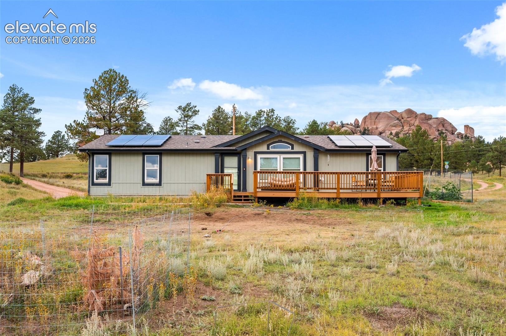464 Hackamore Drive