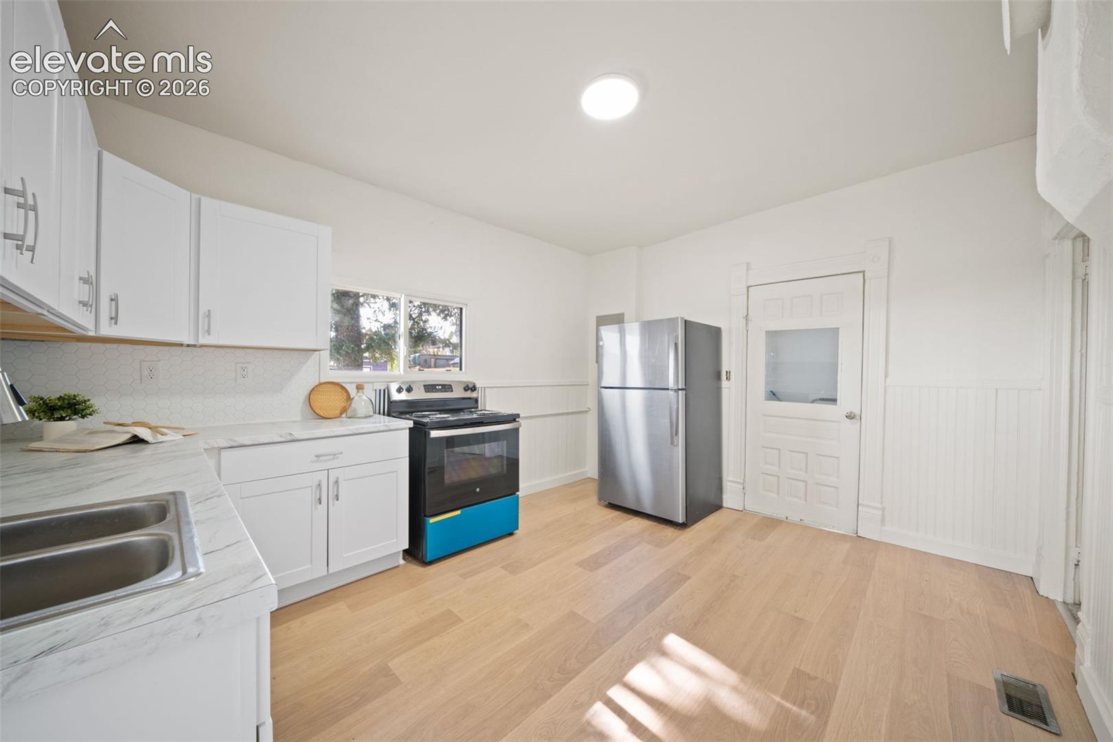 405 Eaton Avenue
