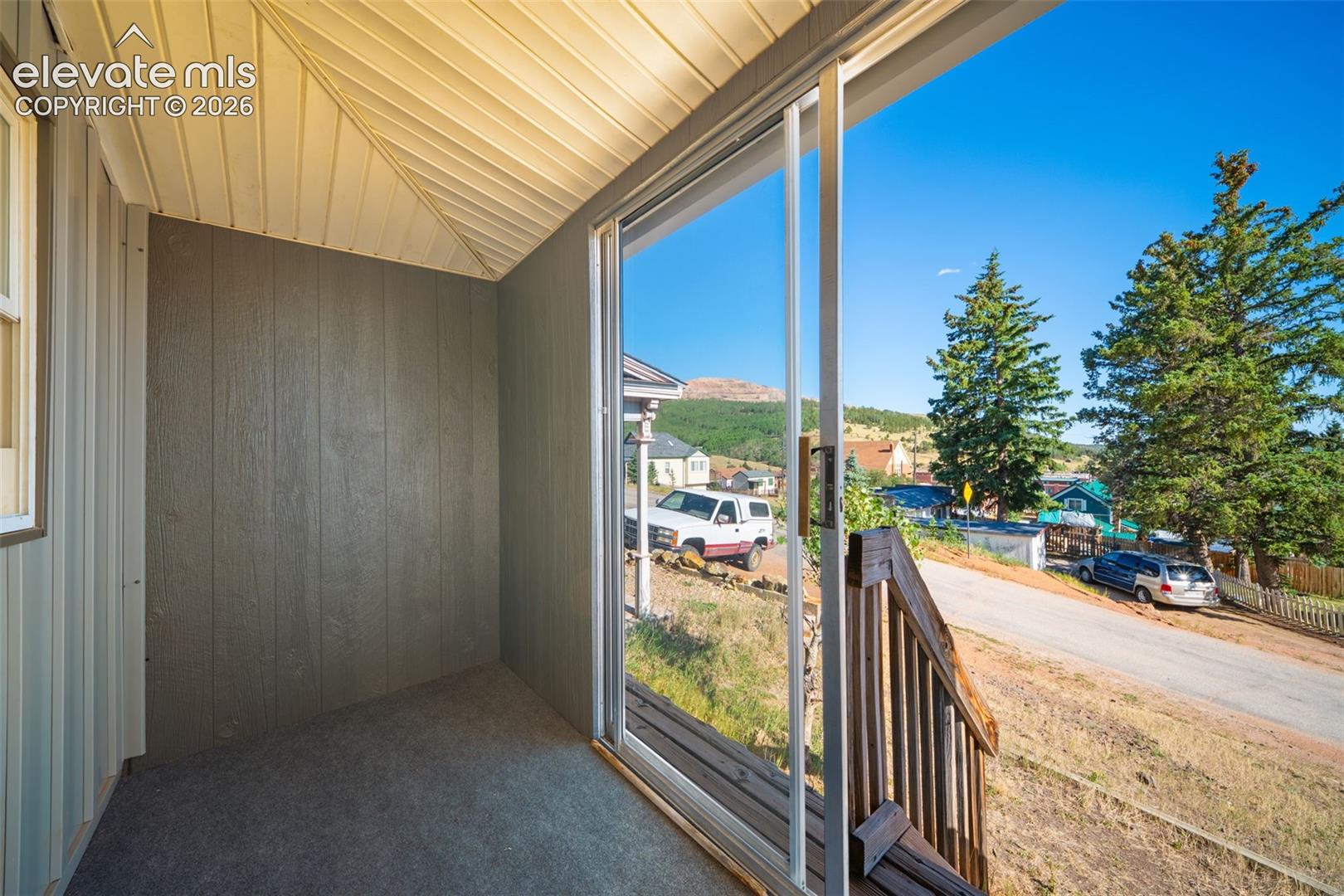 405 Eaton Avenue