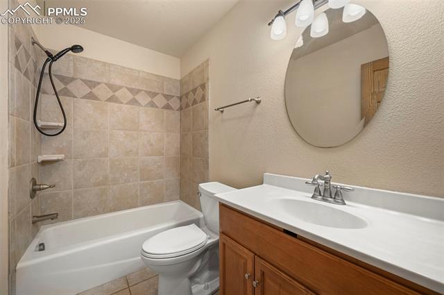 1300 W Midland Avenue