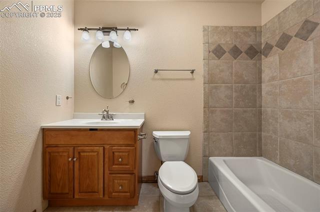 1300 W Midland Avenue