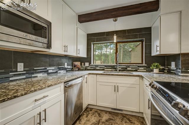 790 Log Haven Drive