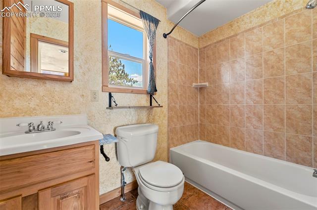 1689 Grand Teton Drive