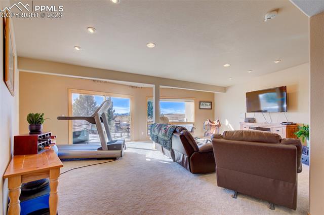 2972 Rock Circle