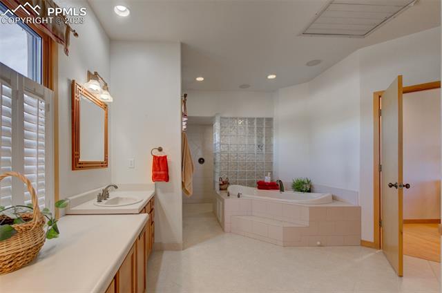 2972 Rock Circle