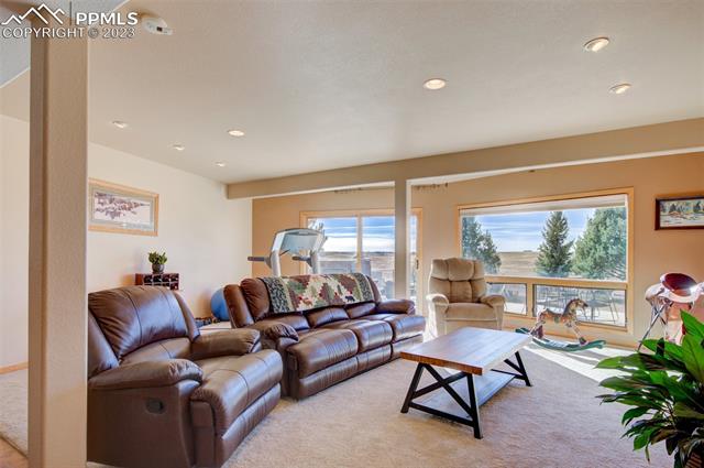 2972 Rock Circle