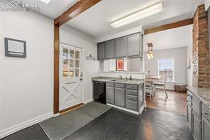 128 N Fourth Street
