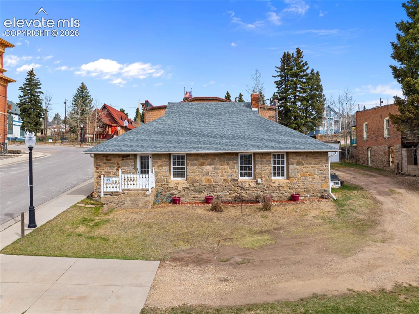 128 N Fourth Street