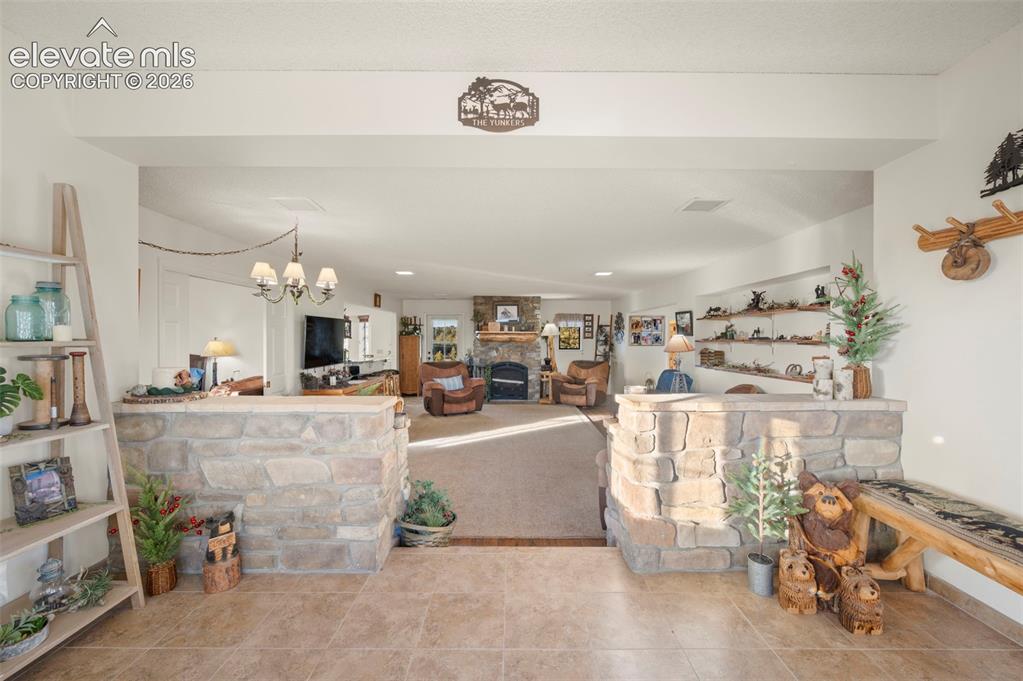 537 Chapparal Trail
