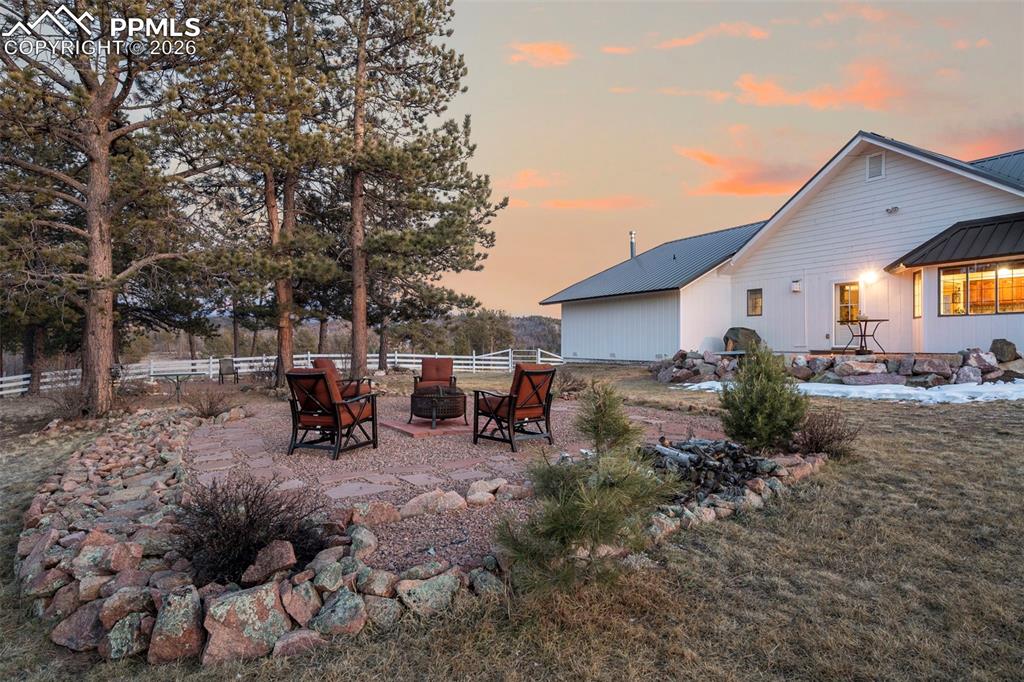 537 Chapparal Trail