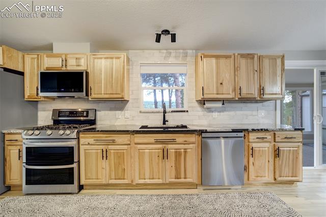 869 Kiowa Road