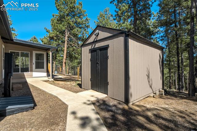 869 Kiowa Road