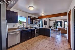 1063 Meadows Lane