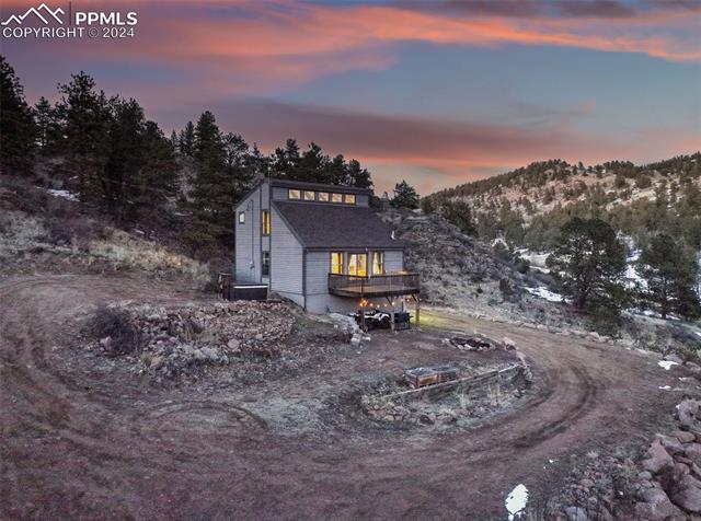 1063 Meadows Lane