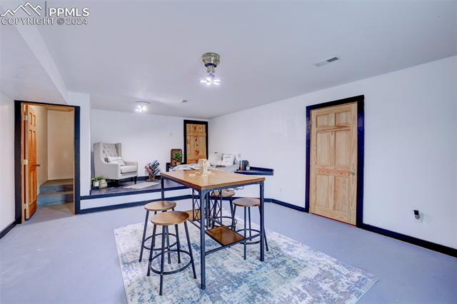 1063 Meadows Lane