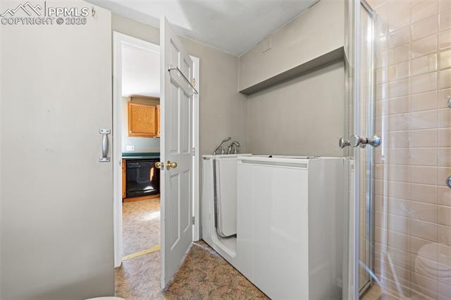 310 E Whiting Avenue