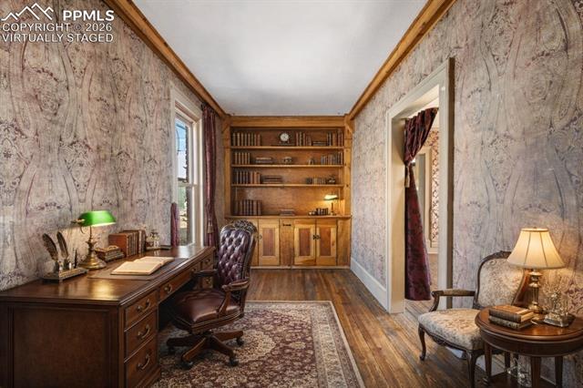 310 E Whiting Avenue