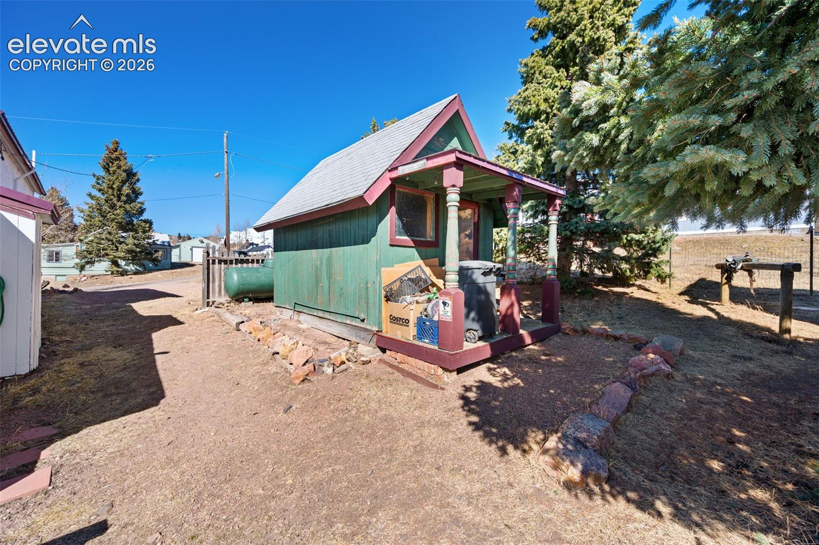 310 E Whiting Avenue