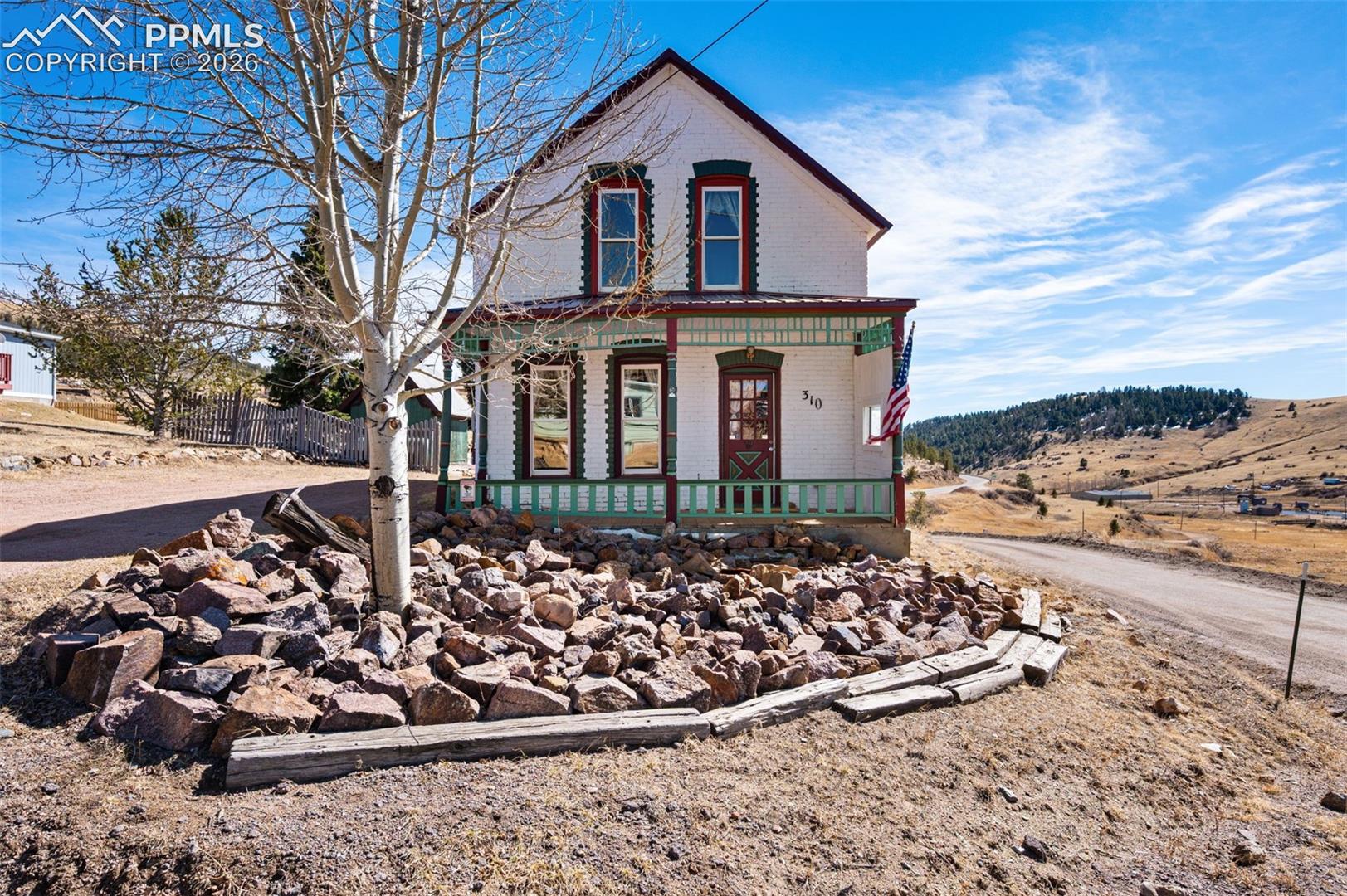 310 E Whiting Avenue