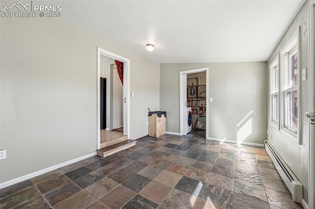 310 E Whiting Avenue