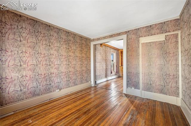 310 E Whiting Avenue