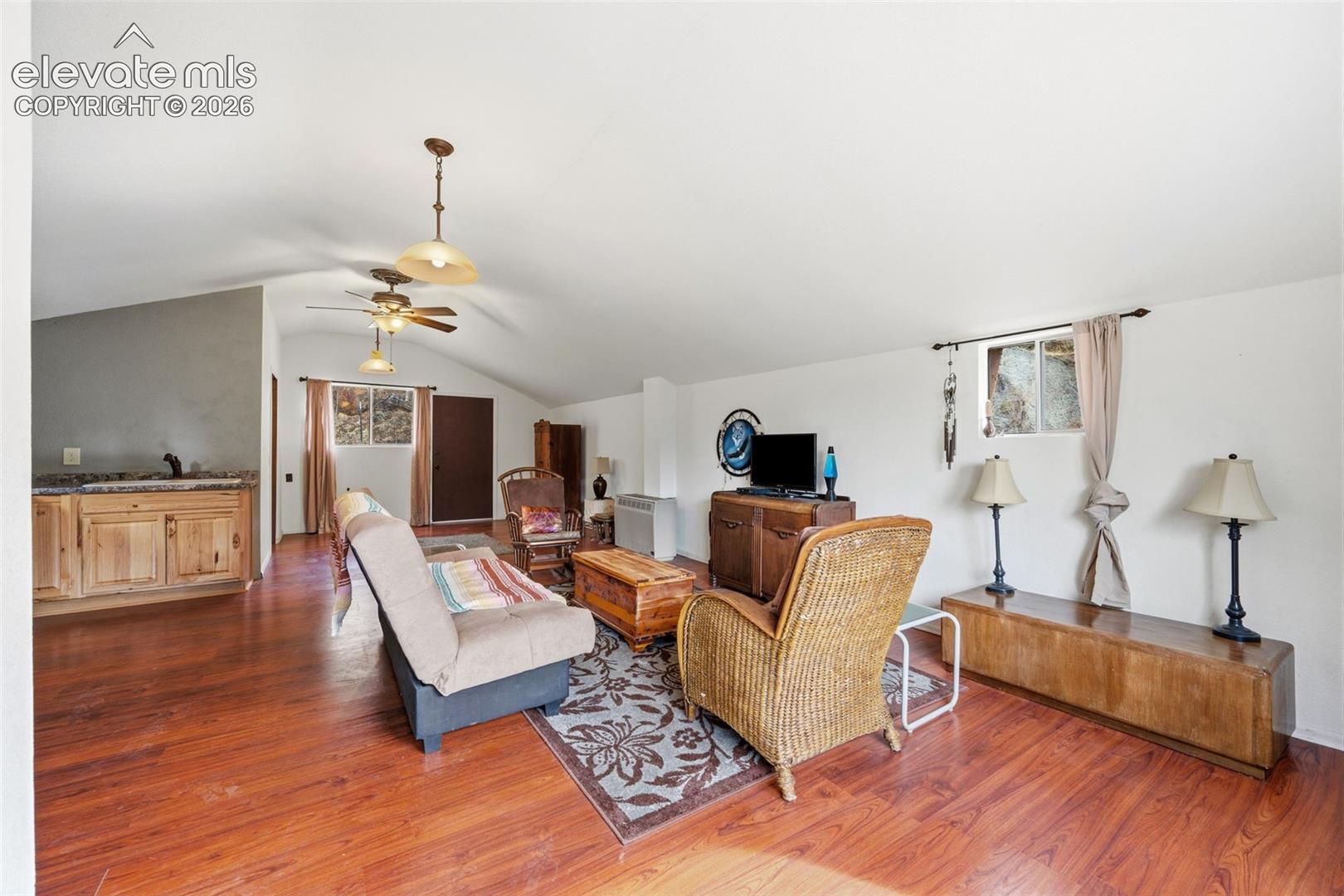 553 Arrowhead Road