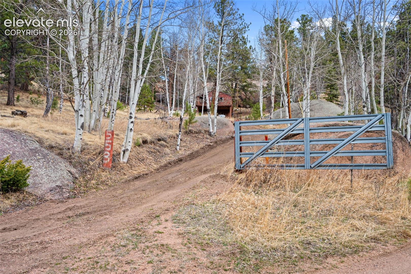 553 Arrowhead Road