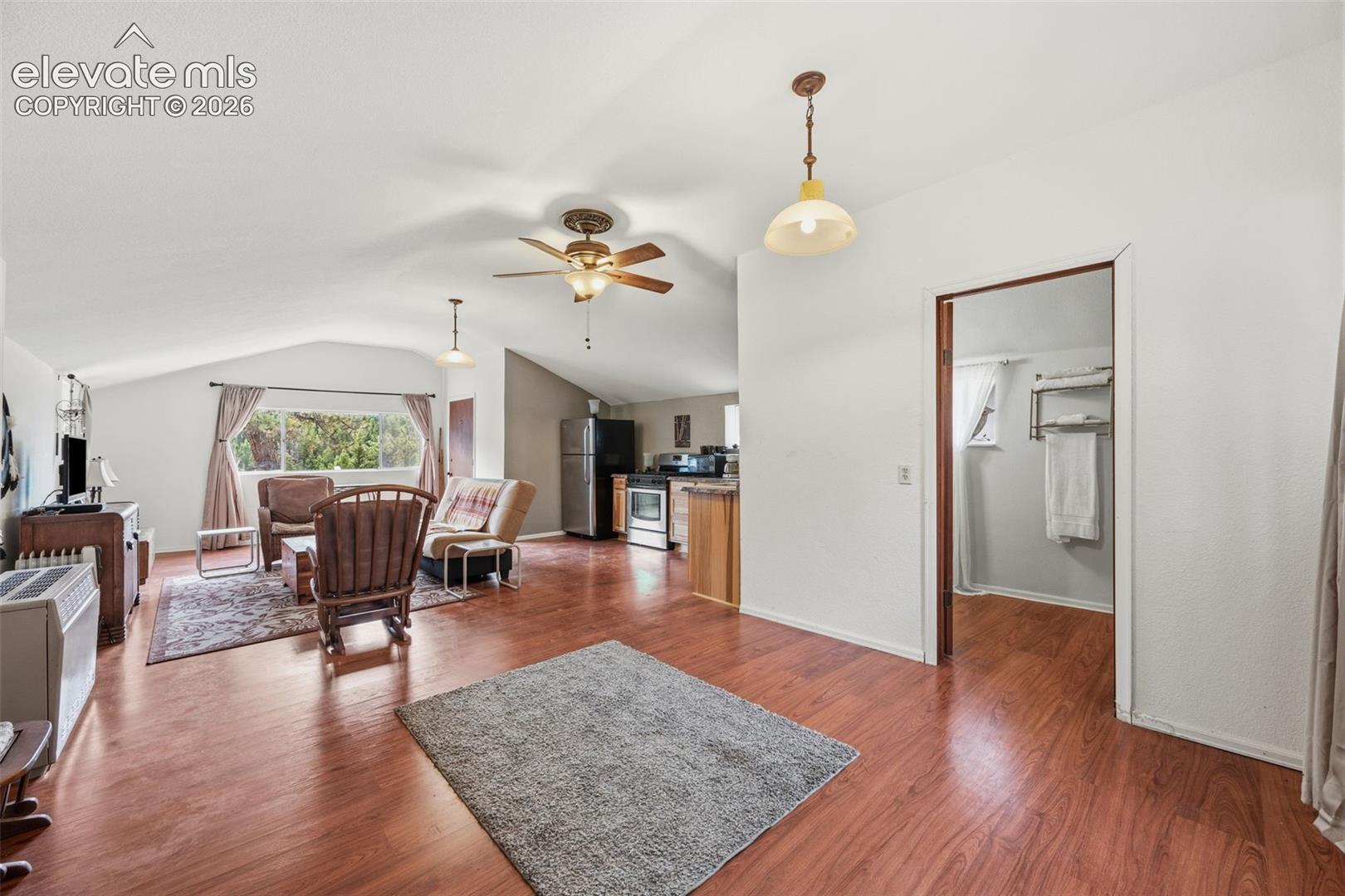553 Arrowhead Road