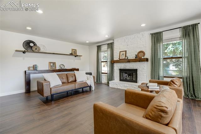 4726 Vista View Lane