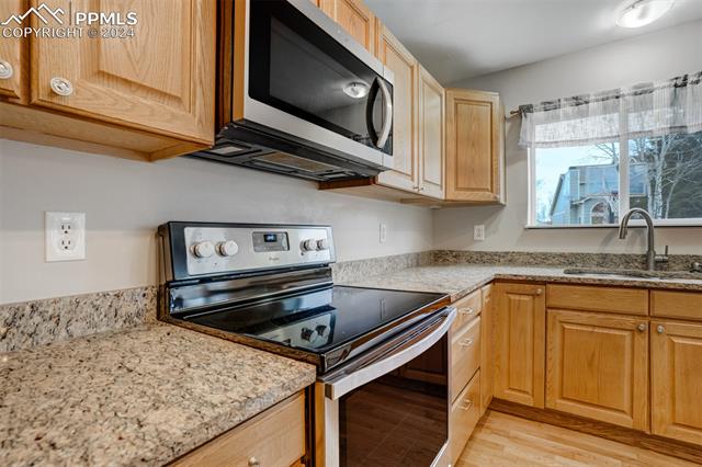 8520 Candleflower Circle