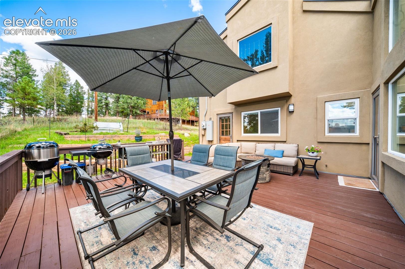 330 W Ridge Drive