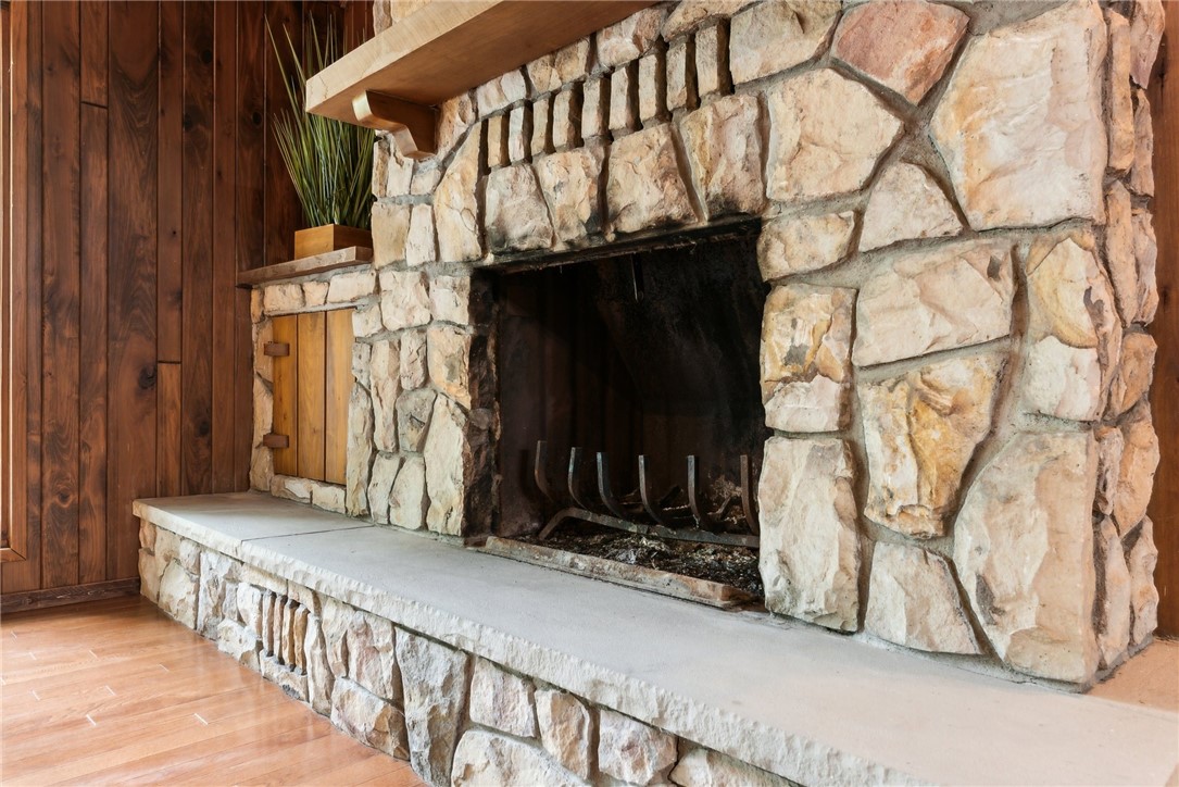 202 Greenbrier Rd
