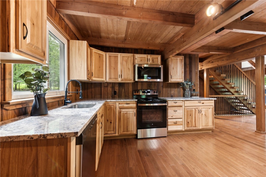 202 Greenbrier Rd