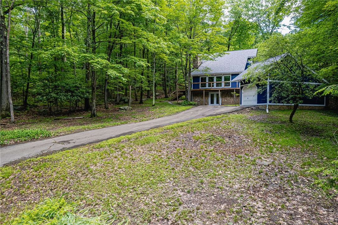202 Greenbrier Rd