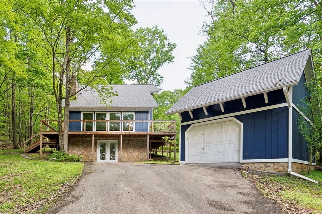 202 Greenbrier Rd